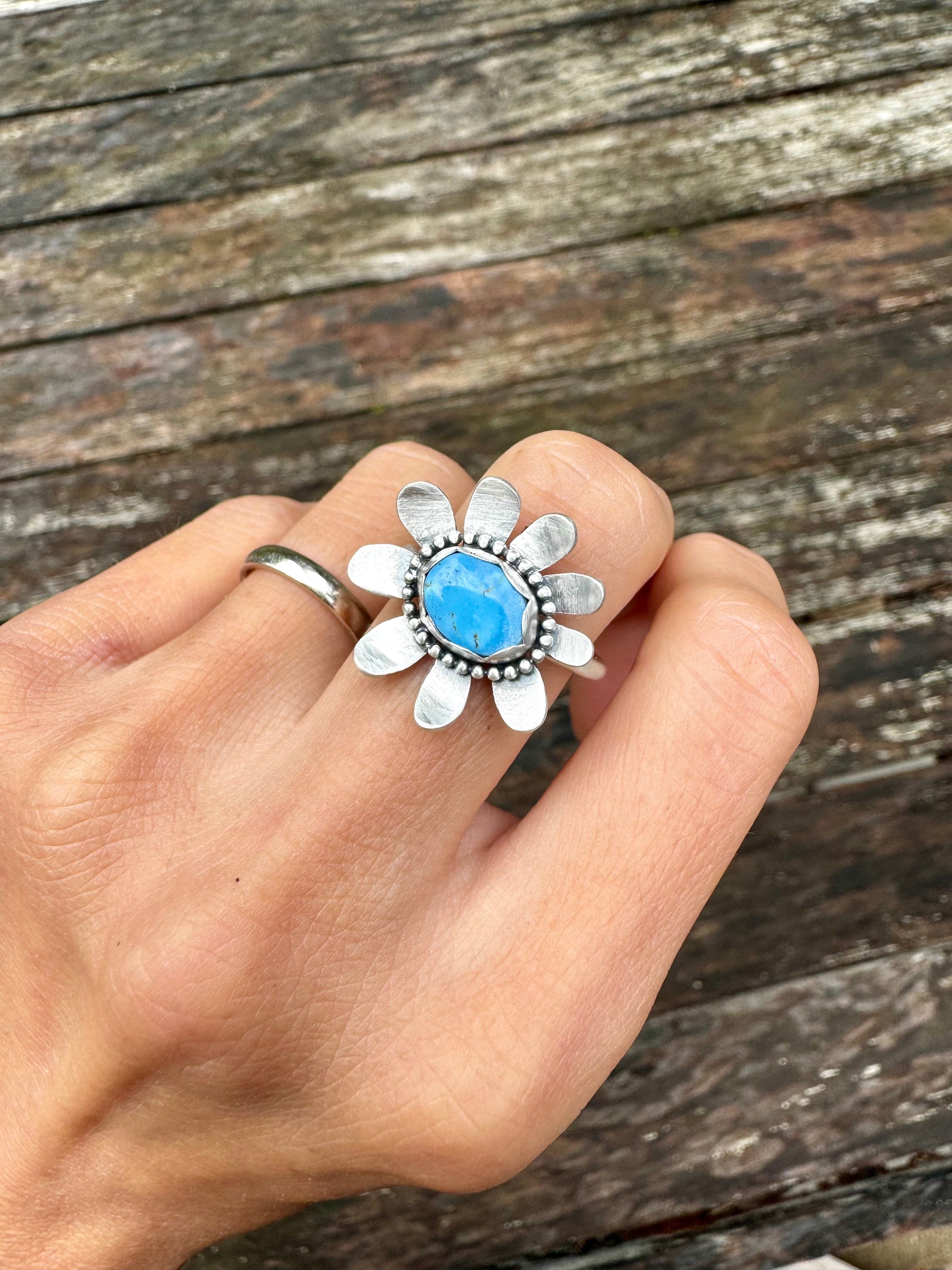 ArtisanLab Jewelry Sterling Silver Golden Hill Turquoise Flower Garden Ring-US8